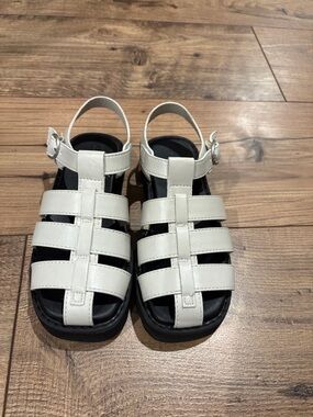 Kids White Fisherman Sandals - size 13